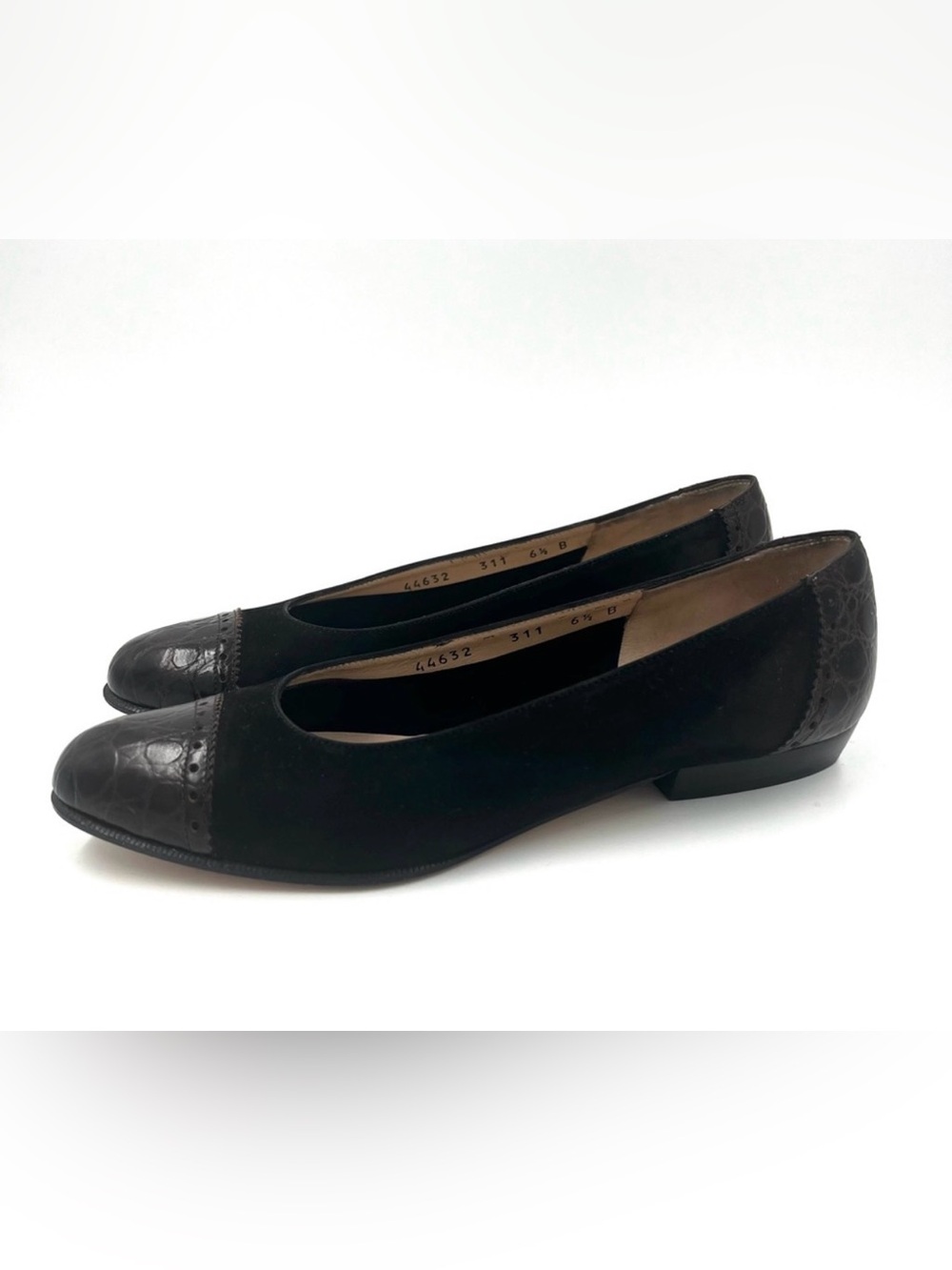 Salvatore Ferragamo Cap Toe Low‎ Block Heels Embossed Leather/Suede Black 6.5B